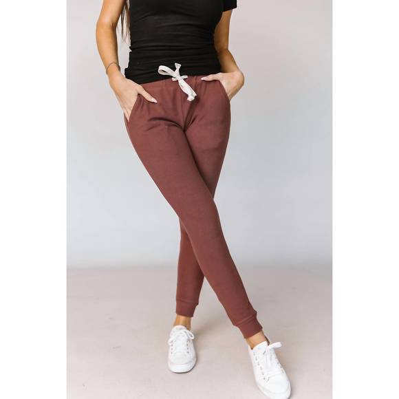 NEW AMPERSAND AVE performance fleece joggers in mahogany - Picture 1 of 3